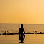 Coast Mgallery Collection Hotel