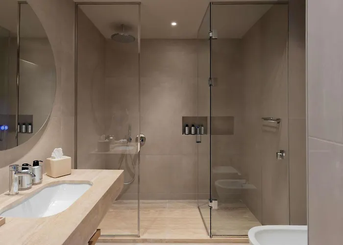 Coast Mgallery Collection מלון