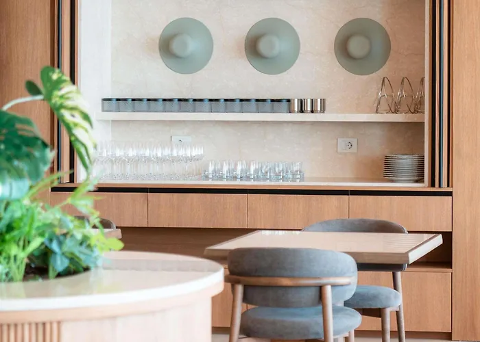 Hotel Coast Mgallery Collection